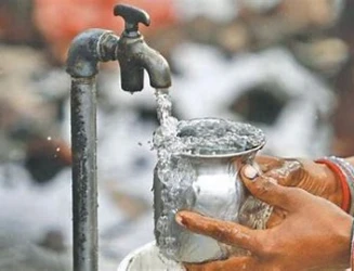 drinking-water-f4jxn-qyea4.webp