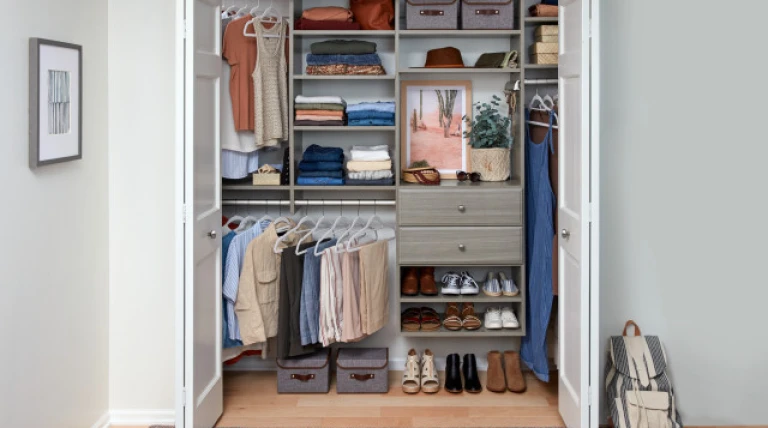 Do These 7 Things to Get an Organized Closet (7 photos)