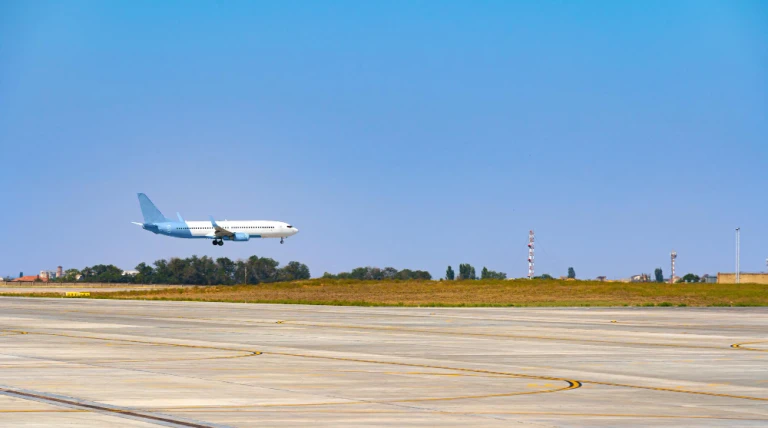 airports-auasv-y7zf2.webp