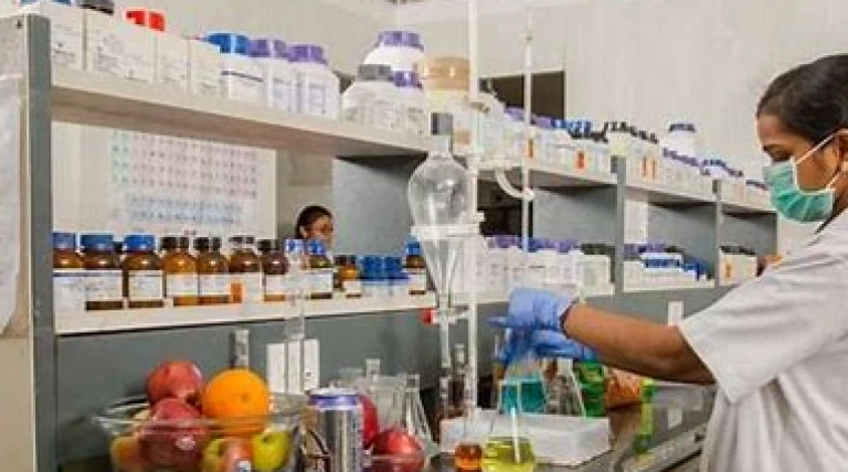 centre-to-establish-100-new-food-testing-labs-in-fy26.webp