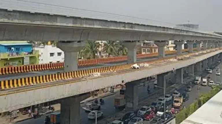 double-decker-dash-two-flyovers.webp