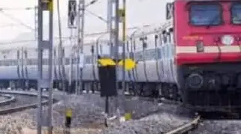 electric-traction-system-in-salem-division.webp