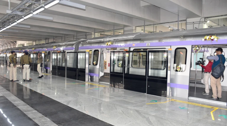 f-six-elevated-metro-stations-within-reach-2b-of-the-nmrp-phase-ii-project.webp
