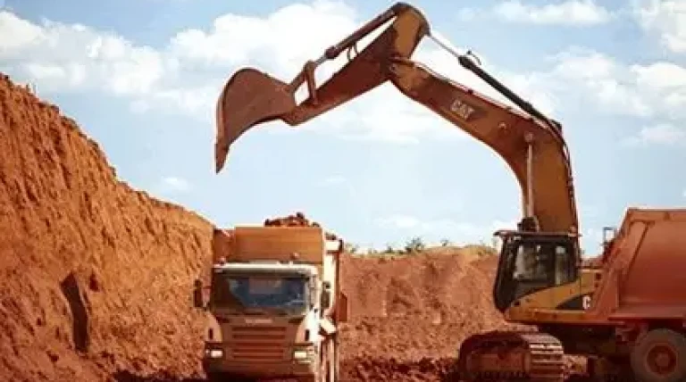 hindalcos-kolhapur-bauxite-mine.webp