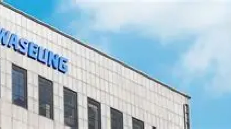hwaseung-footwear-group.webp