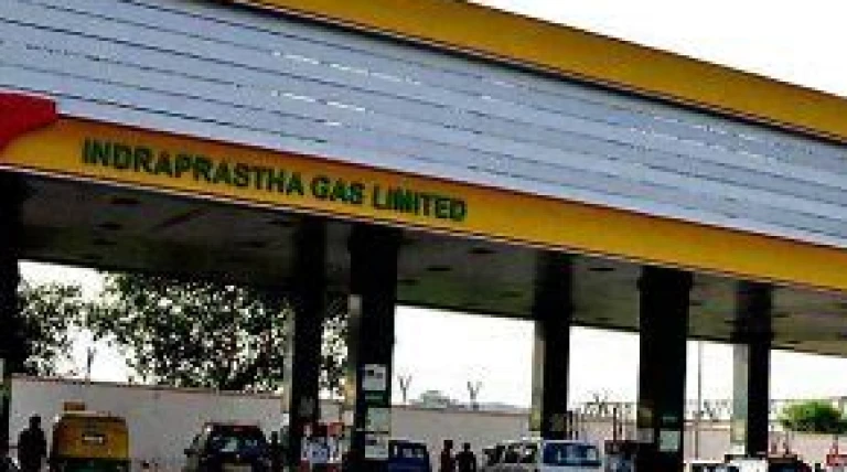 indraprastha-gas-to-establish-rs-2066-cr-solar-plant-in-rajasthan.webp