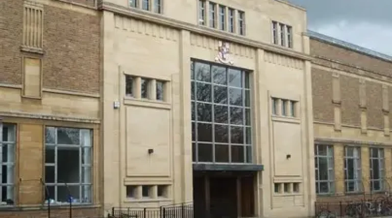 nine-british-universities.webp