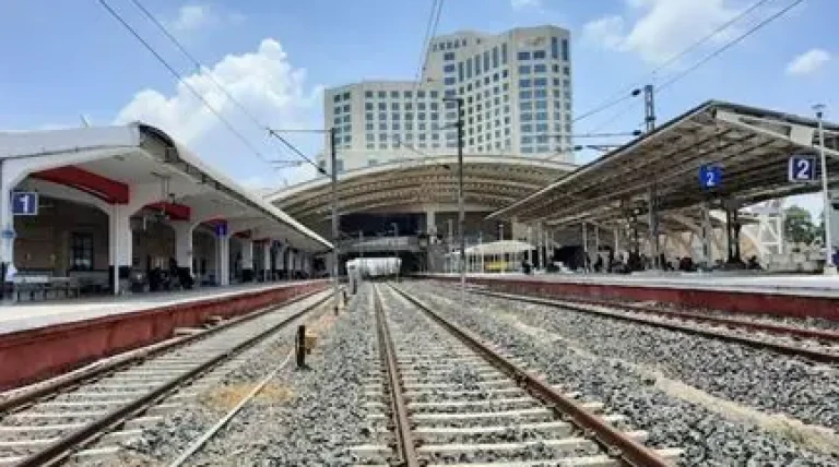 railway-infra-projects-in-gujarat.webp