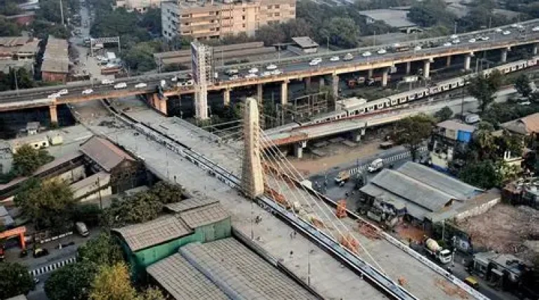 rs-350-cr-cable-stayed-bridge-in-ghatkopa.webp