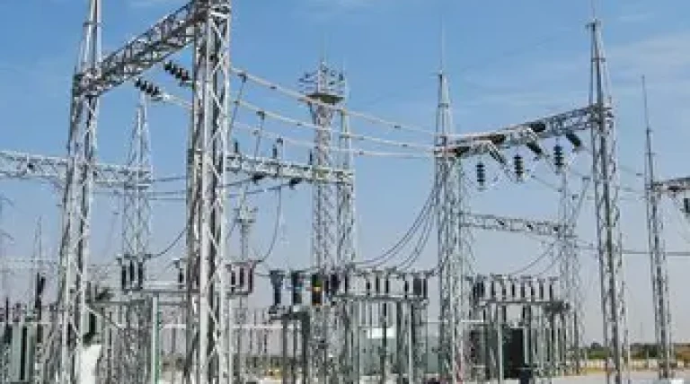 solar-pooling-station.webp