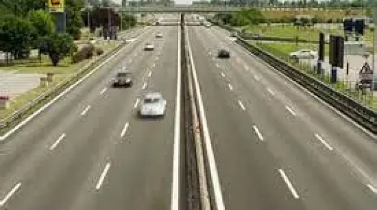 two-laning-of-chanderi-pichhore-road-section-in-mp.webp