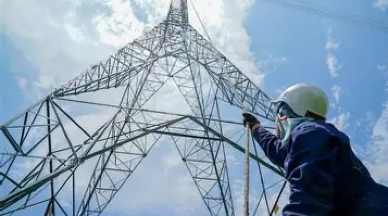 union-power-minister-reviews-jks-urban-dvpt.webp