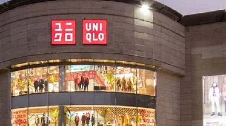uniqlo.webp