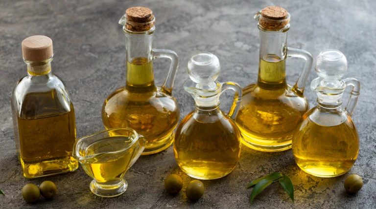 variety-containers-filled-with-olive-oil.webp